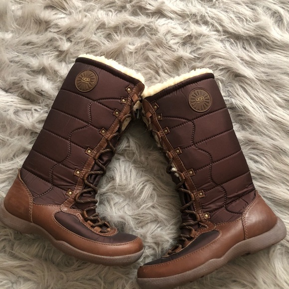 Ugg waterproof  event boots 👢 - Picture 1 of 5